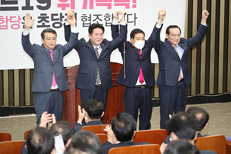 제목 노출 영역입니다 이미지