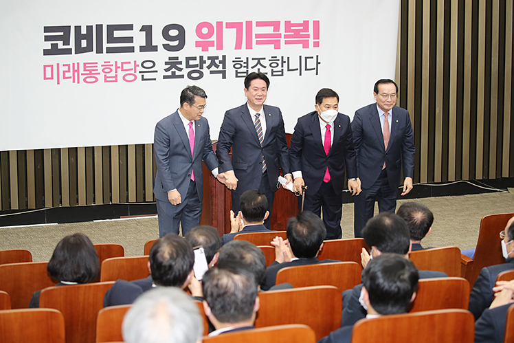 제목 노출 영역입니다 이미지