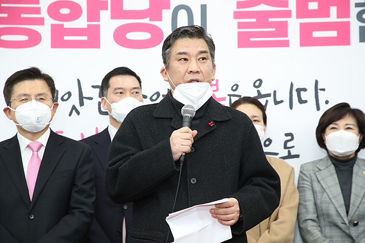 제목 노출 영역입니다 이미지