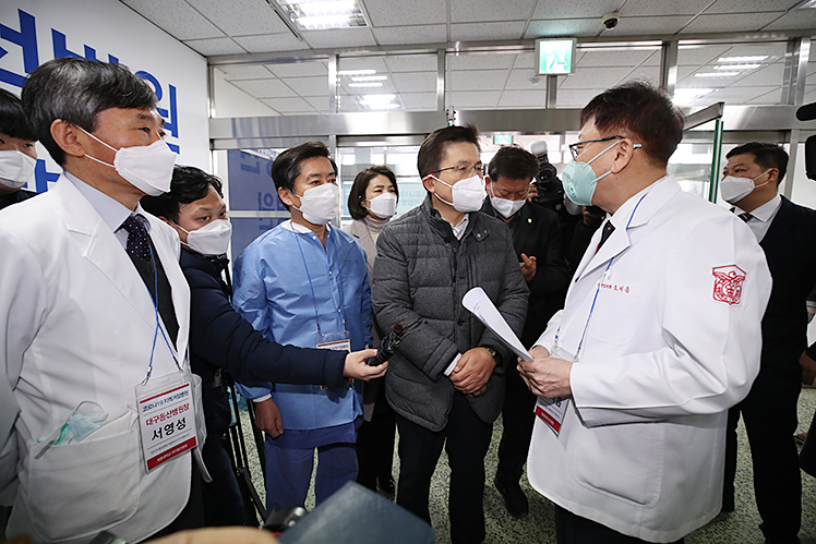 제목 노출 영역입니다 이미지