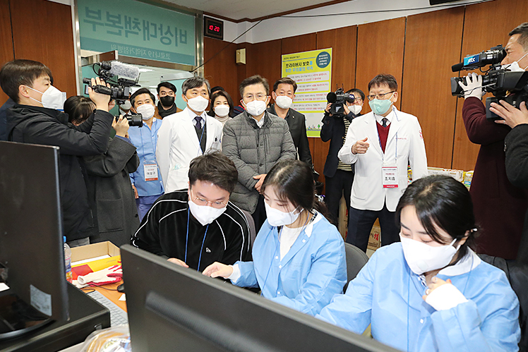 제목 노출 영역입니다 이미지