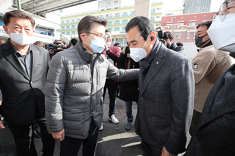 제목 노출 영역입니다 이미지