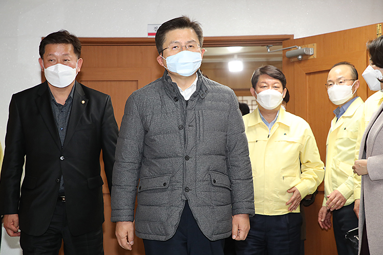 제목 노출 영역입니다 이미지