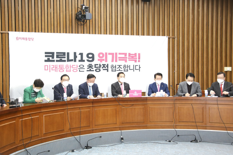 제목 노출 영역입니다 이미지