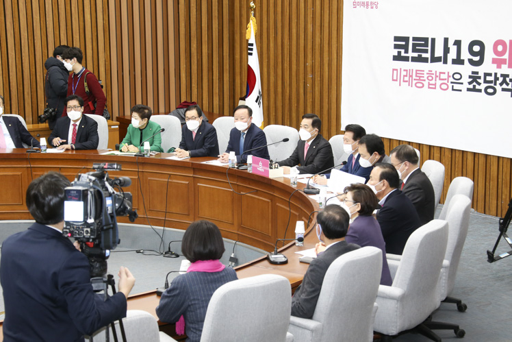 제목 노출 영역입니다 이미지