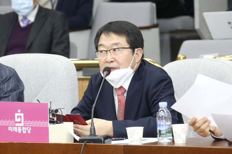 제목 노출 영역입니다 이미지