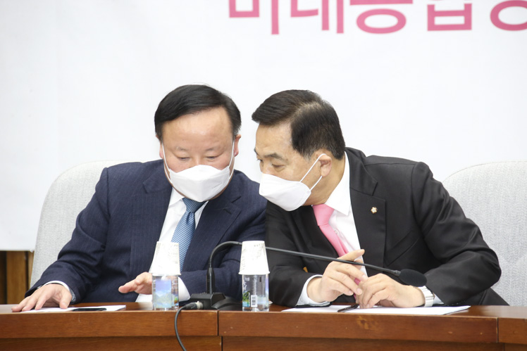 제목 노출 영역입니다 이미지