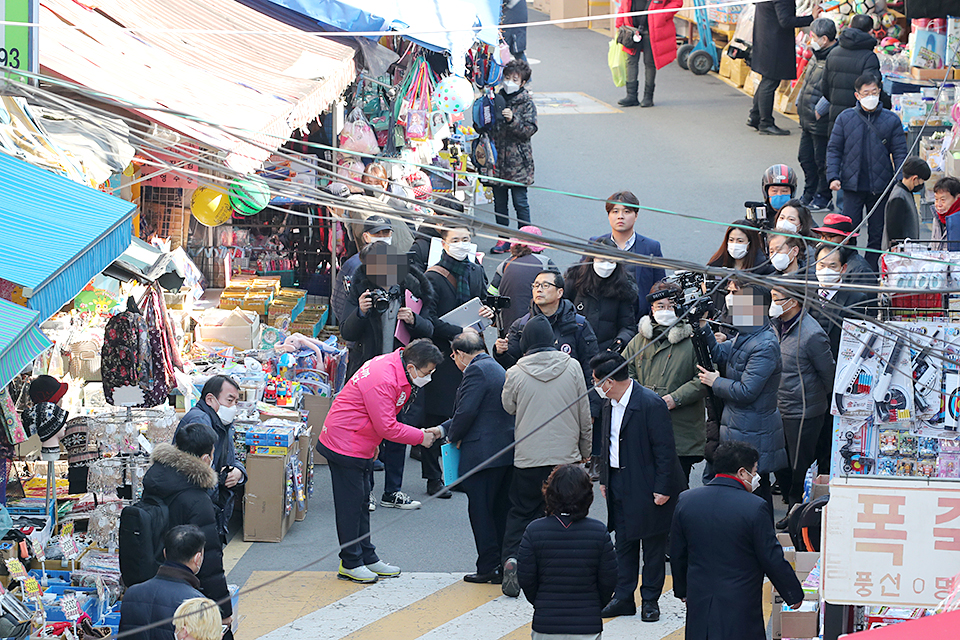 제목 노출 영역입니다 이미지