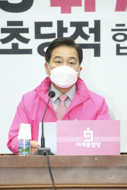제목 노출 영역입니다 이미지