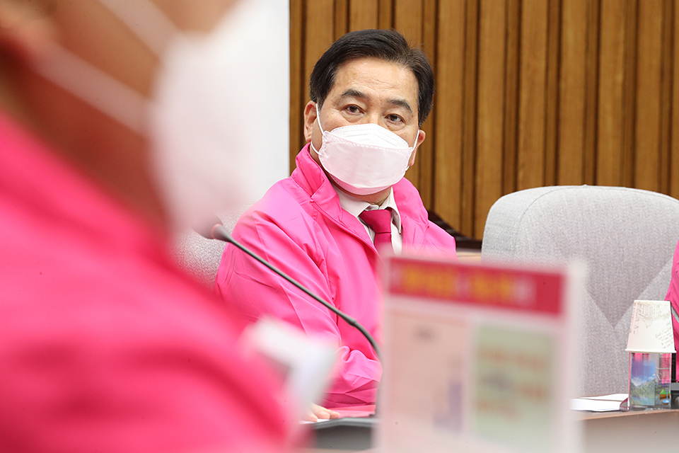 제목 노출 영역입니다 이미지