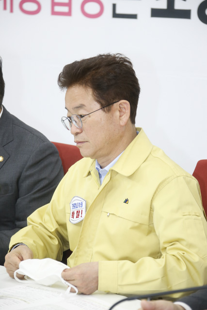 제목 노출 영역입니다 이미지