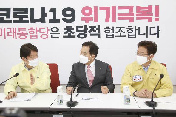 심재철 원내대표, 권영진 대구시장, 이철우 경북도지사 면담