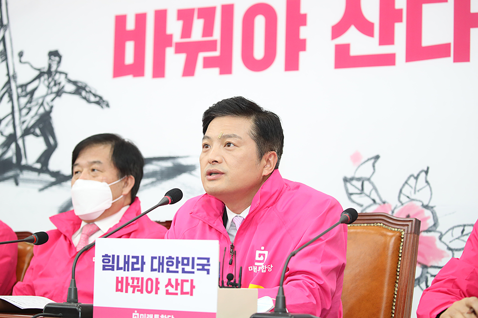 제목 노출 영역입니다 이미지