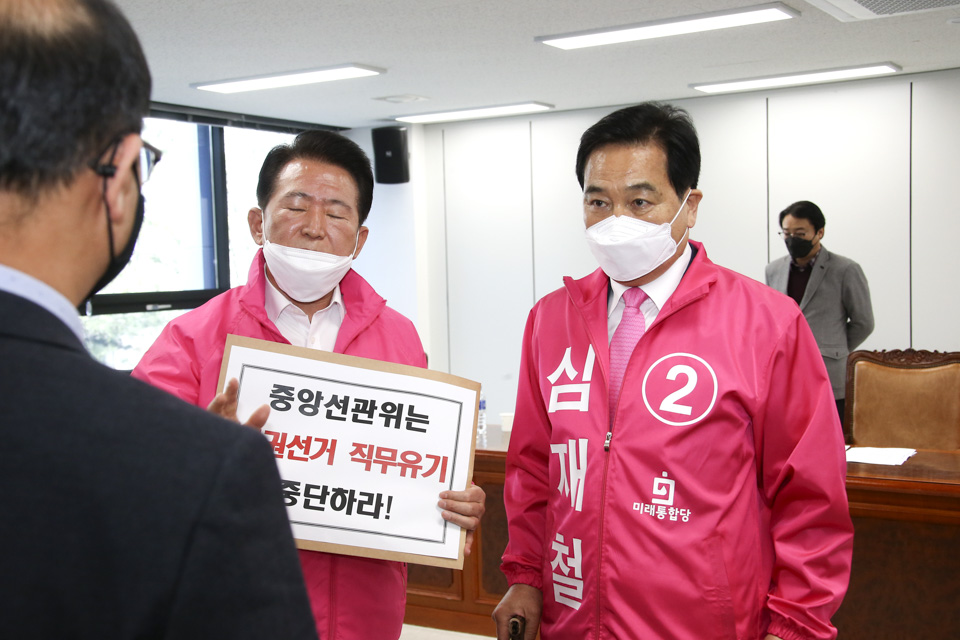 제목 노출 영역입니다 이미지