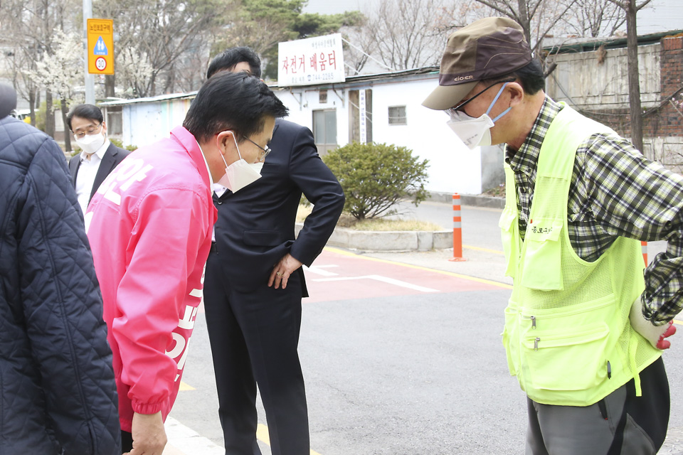 제목 노출 영역입니다 이미지