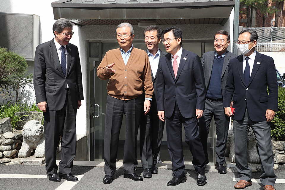 제목 노출 영역입니다 이미지