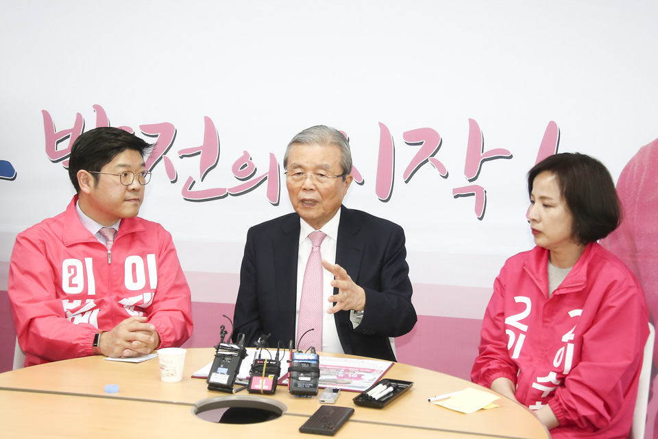 제목 노출 영역입니다 이미지