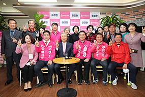 김종인 총괄선대위원장, 경기 고양시 후보 지원 방문