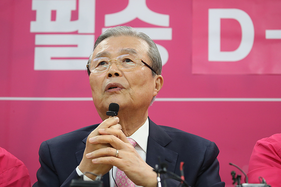 제목 노출 영역입니다 이미지
