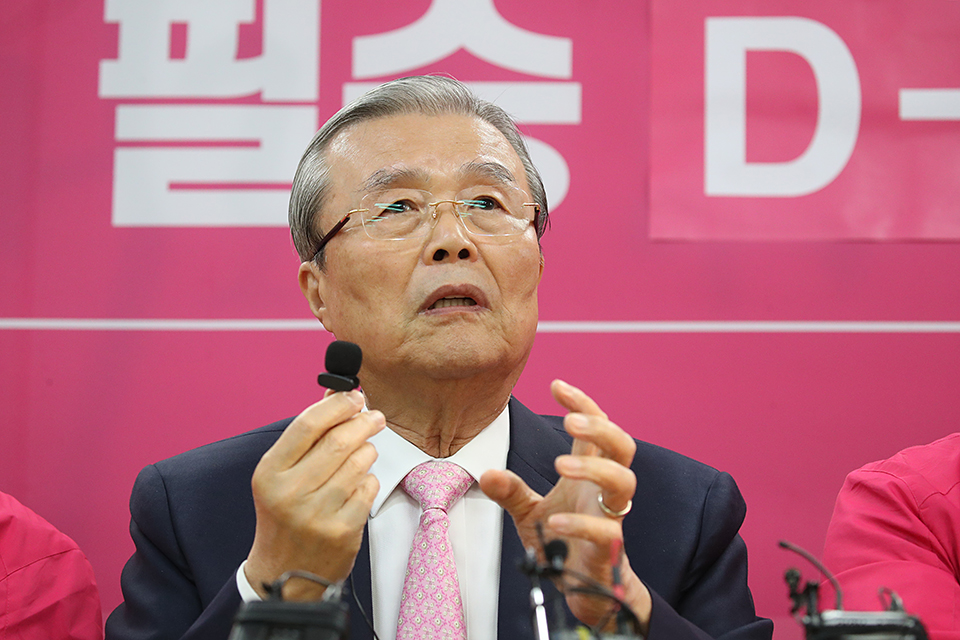 제목 노출 영역입니다 이미지