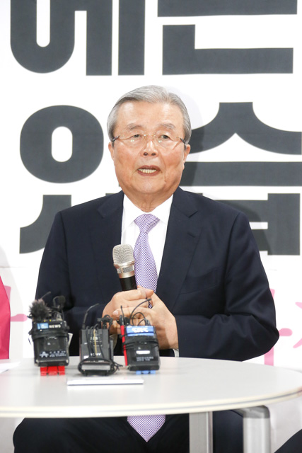 제목 노출 영역입니다 이미지