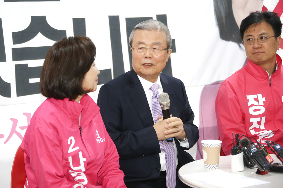 제목 노출 영역입니다 이미지