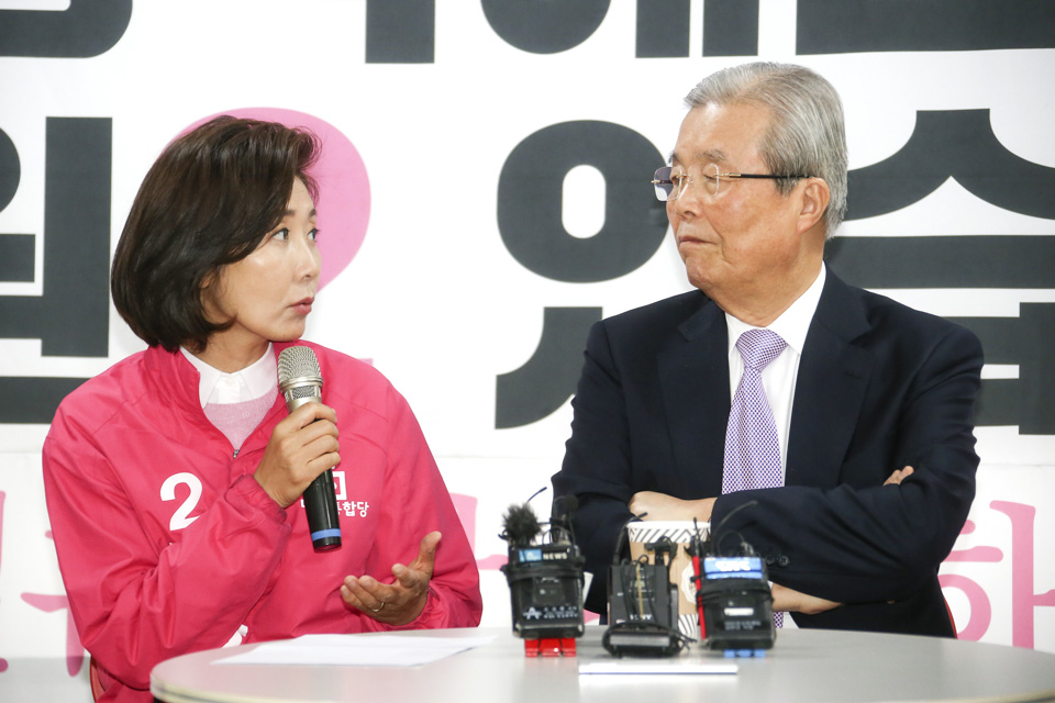 제목 노출 영역입니다 이미지