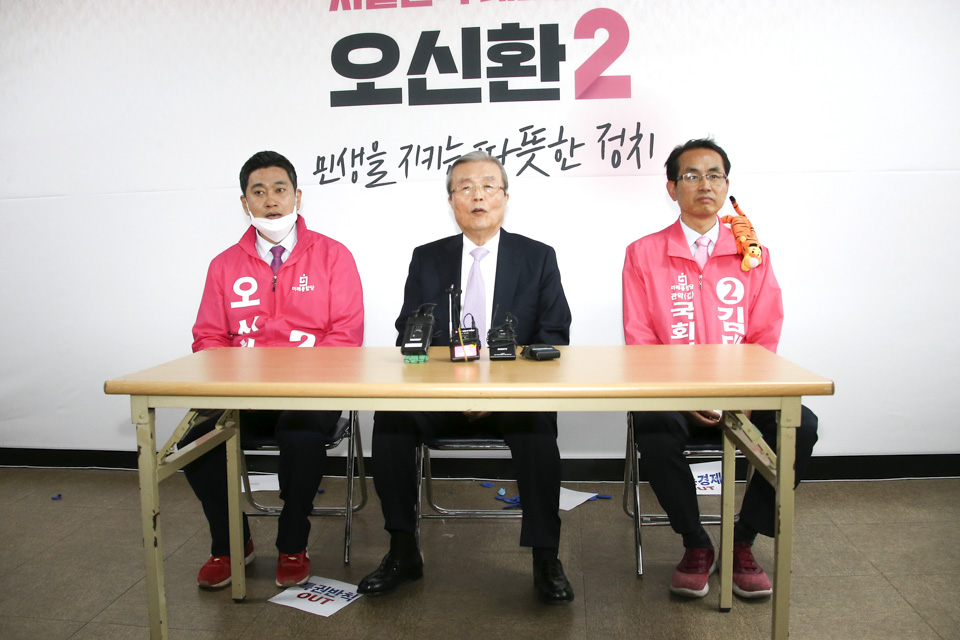 제목 노출 영역입니다 이미지