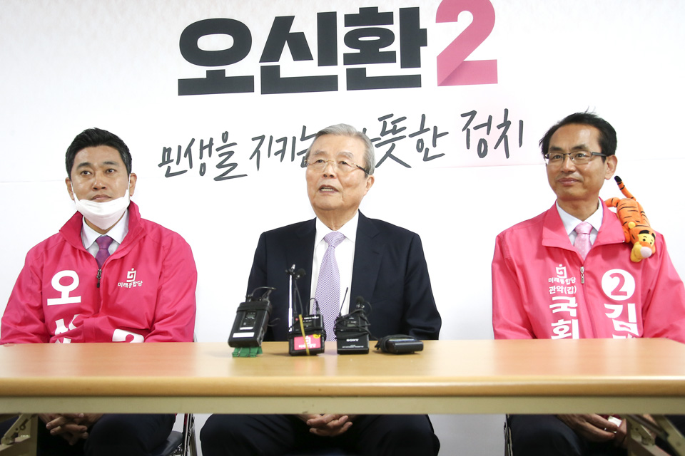 제목 노출 영역입니다 이미지
