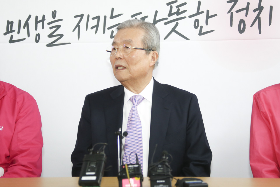 제목 노출 영역입니다 이미지
