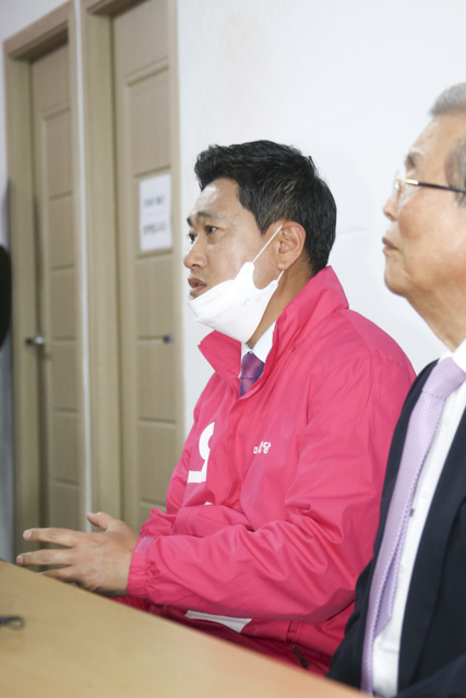 제목 노출 영역입니다 이미지