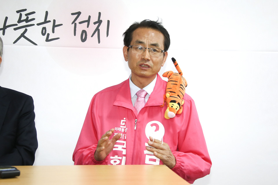 제목 노출 영역입니다 이미지