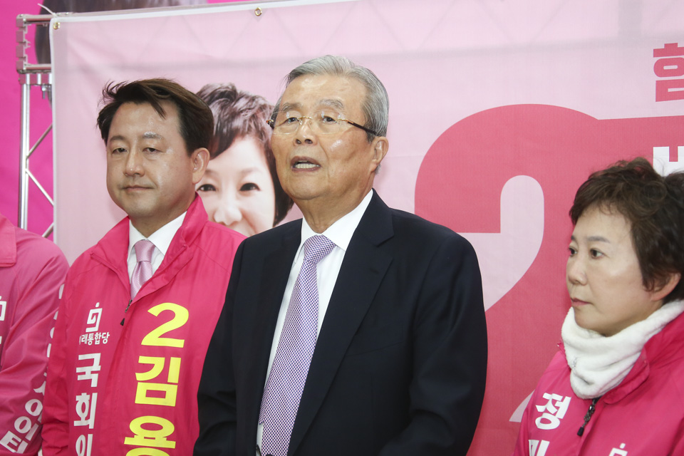 제목 노출 영역입니다 이미지