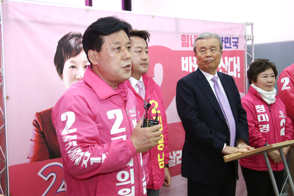 제목 노출 영역입니다 이미지