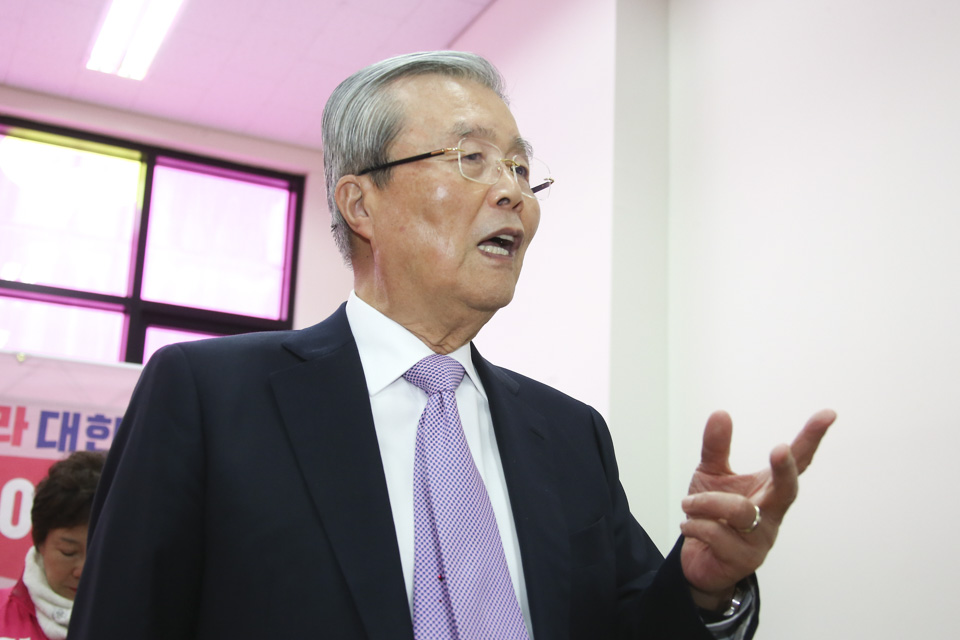 제목 노출 영역입니다 이미지