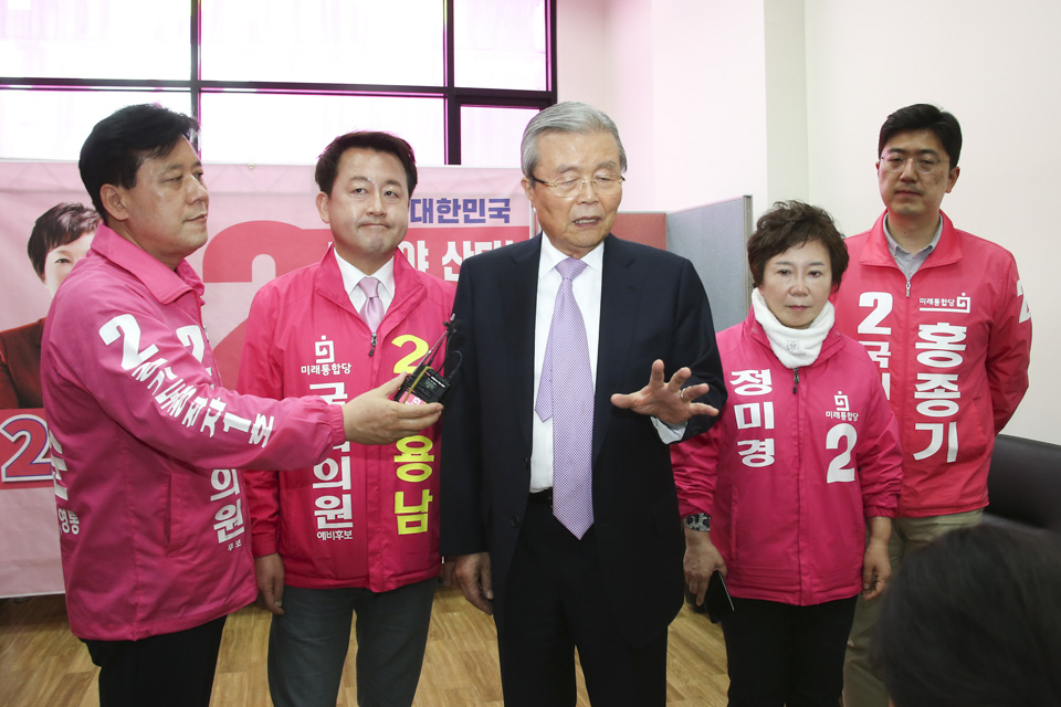 제목 노출 영역입니다 이미지