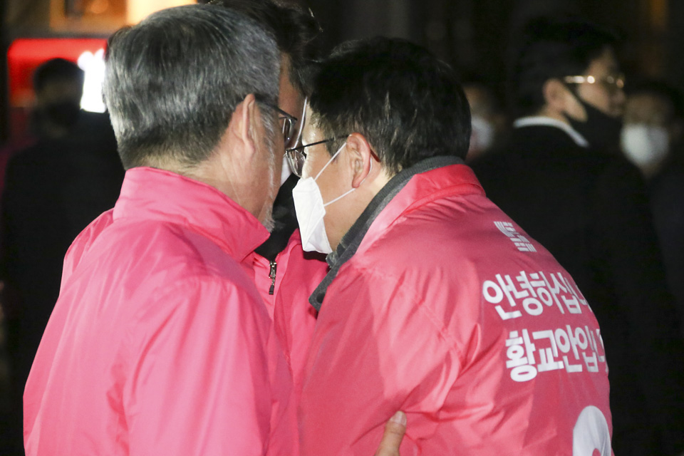 제목 노출 영역입니다 이미지