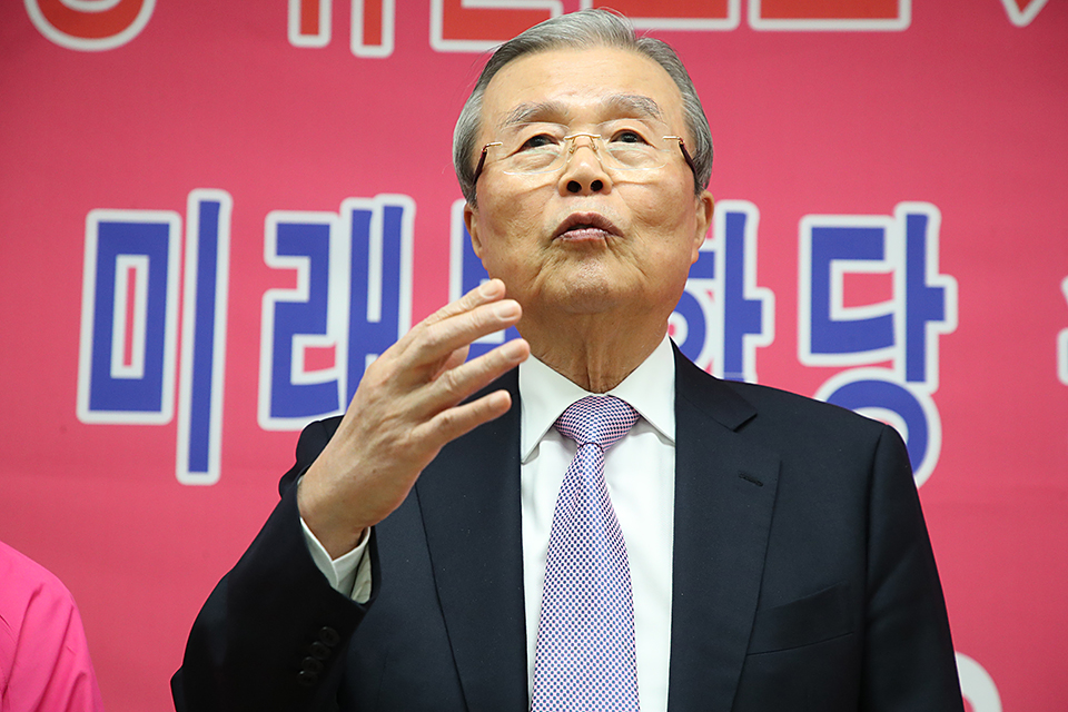 제목 노출 영역입니다 이미지