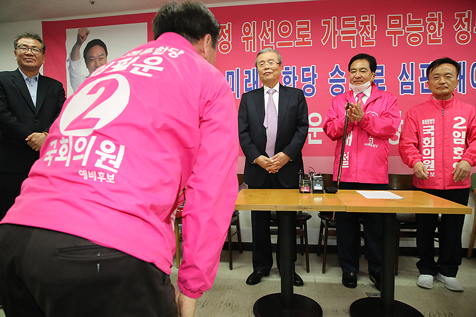 제목 노출 영역입니다 이미지