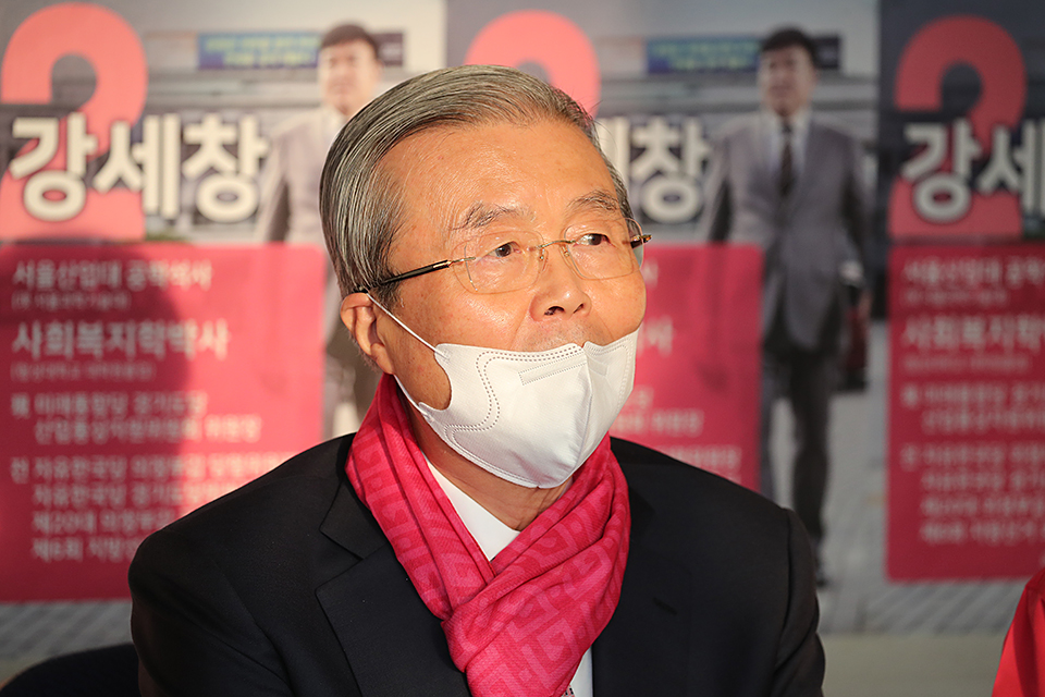 제목 노출 영역입니다 이미지