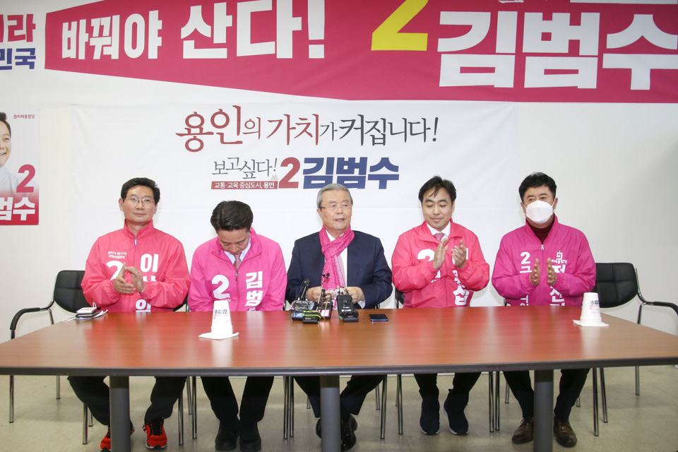 제목 노출 영역입니다 이미지