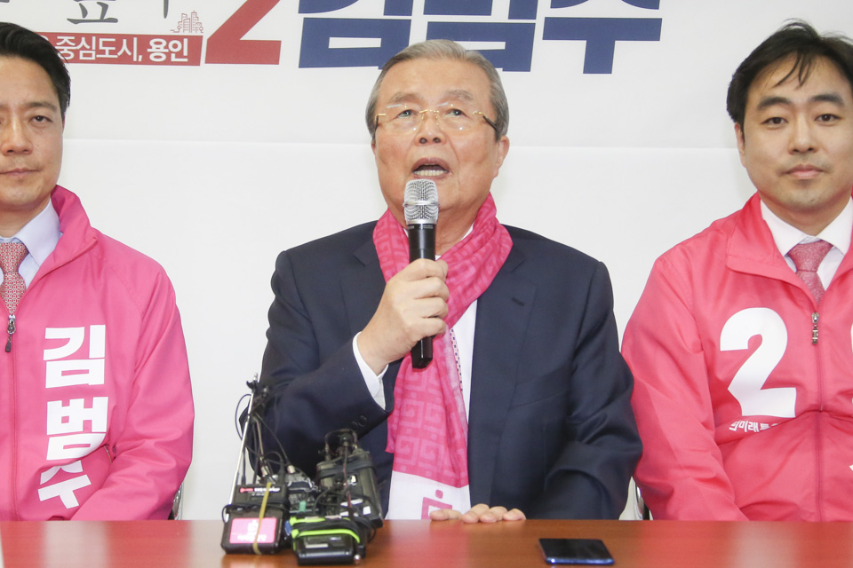 제목 노출 영역입니다 이미지