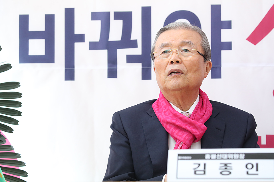 제목 노출 영역입니다 이미지