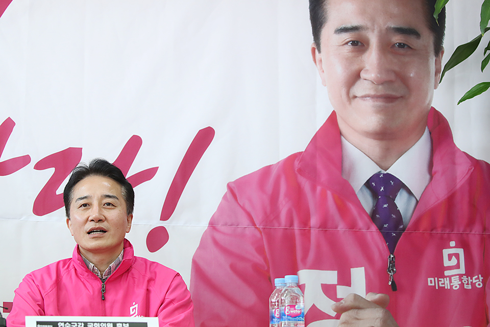 제목 노출 영역입니다 이미지