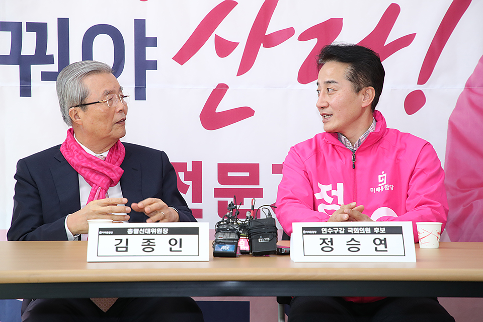 제목 노출 영역입니다 이미지