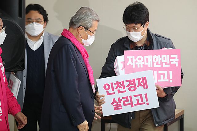 제목 노출 영역입니다 이미지