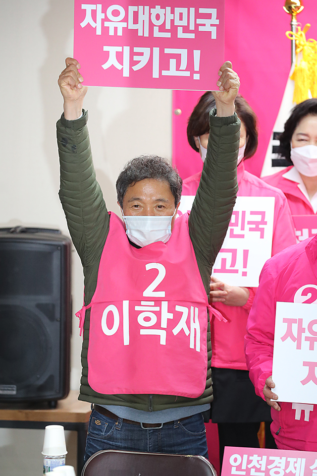 제목 노출 영역입니다 이미지