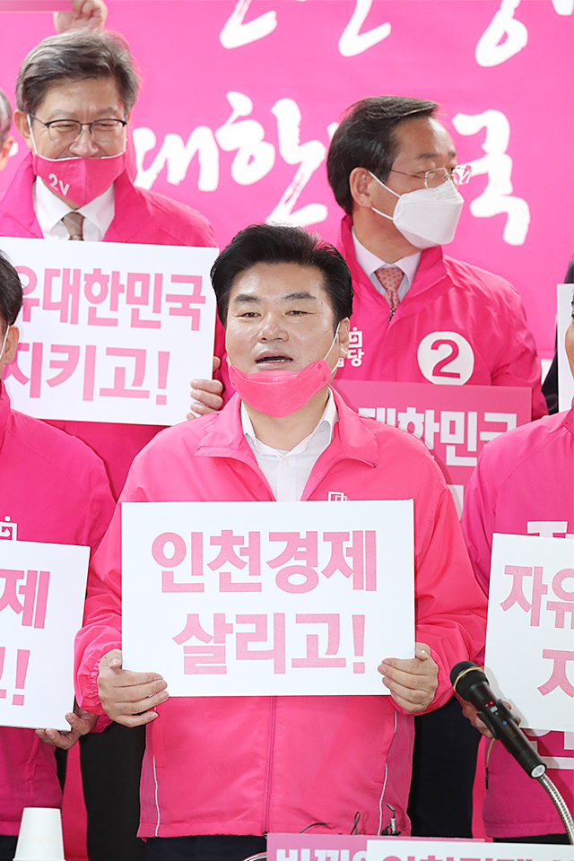 제목 노출 영역입니다 이미지
