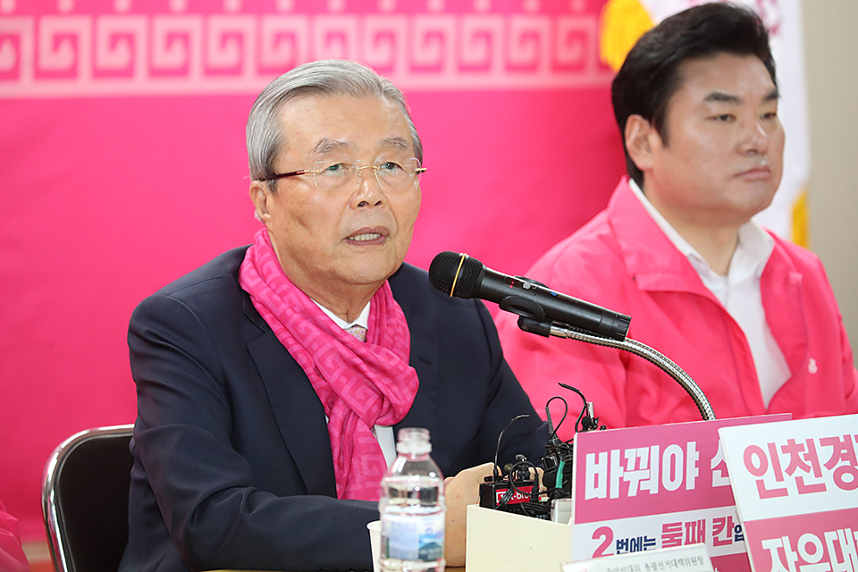 제목 노출 영역입니다 이미지