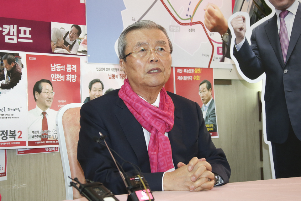 제목 노출 영역입니다 이미지